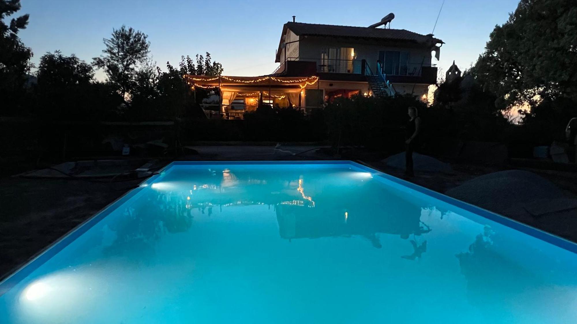 הרסוניסוס Arion Stables & Apartments מראה חיצוני תמונה