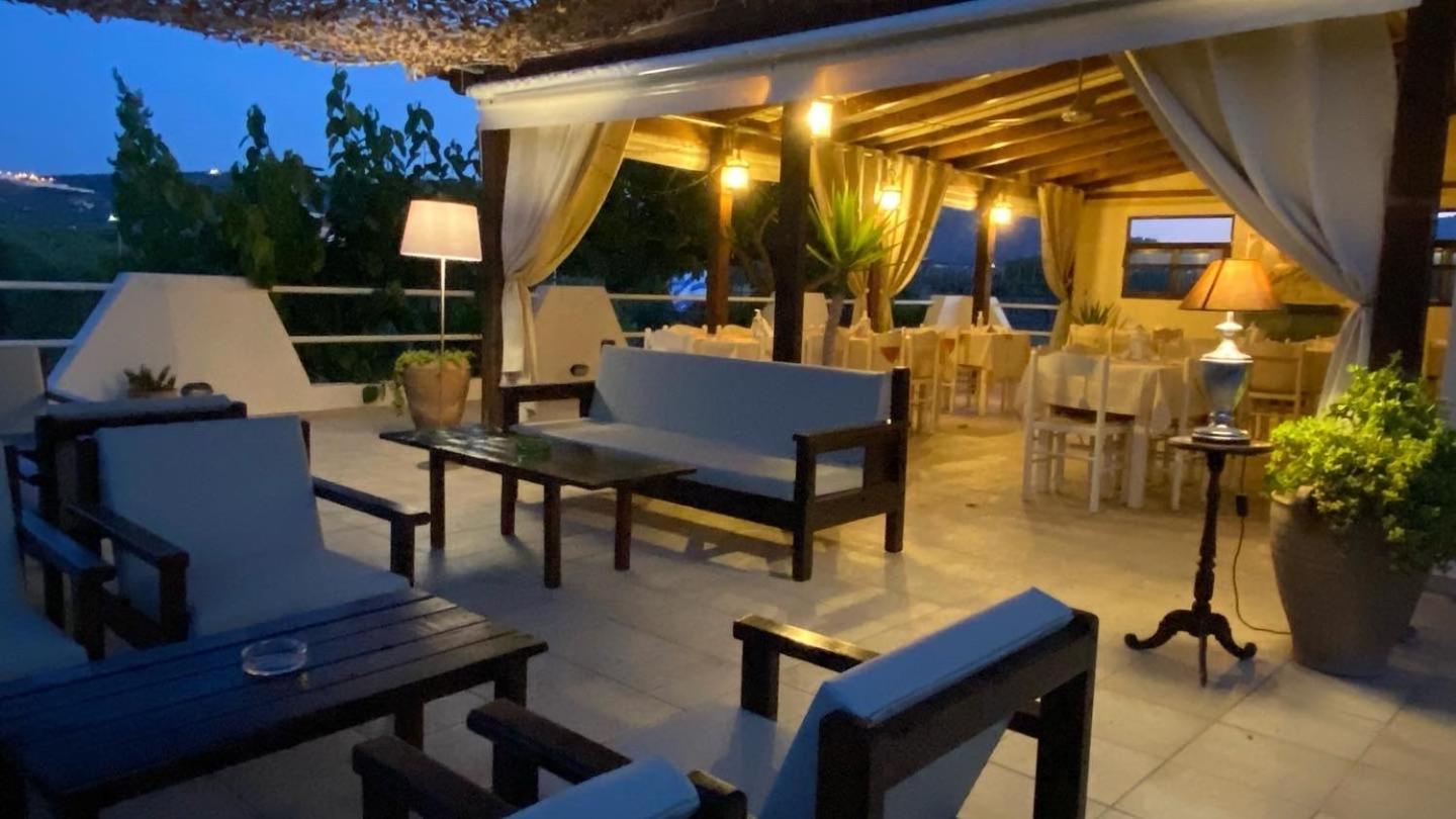 הרסוניסוס Arion Stables & Apartments חדר תמונה