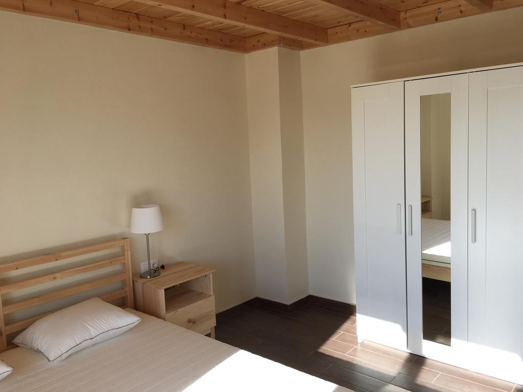 הרסוניסוס Arion Stables & Apartments מראה חיצוני תמונה